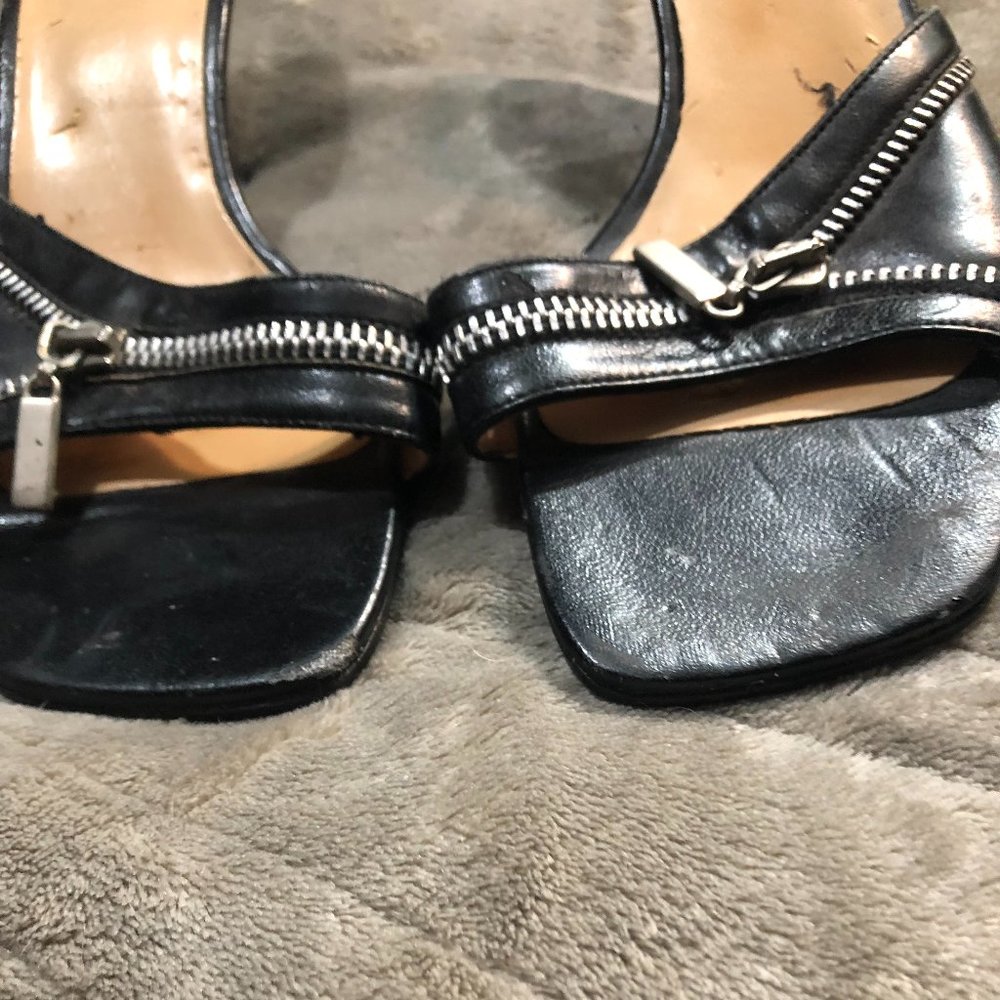 Unknown - Picture 5 of 6